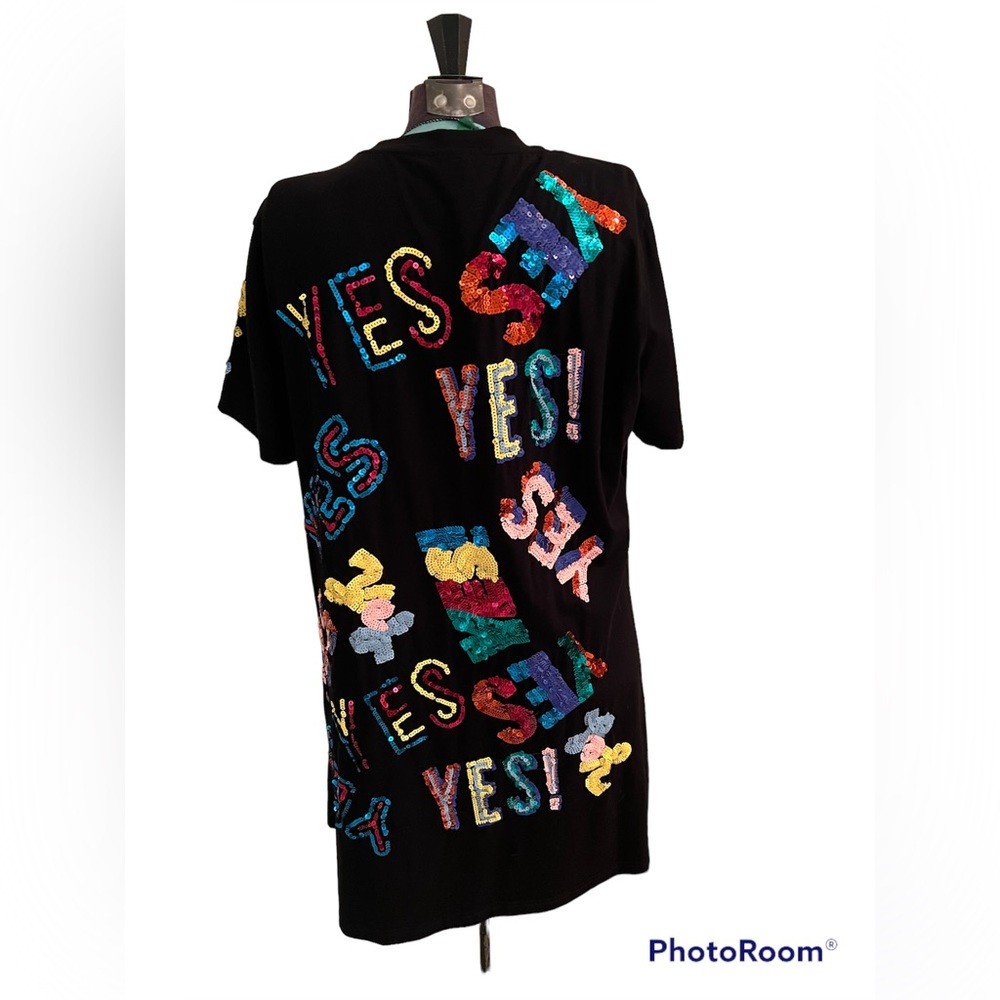 Queen of Sparkles “Yes” dress size Large. Black